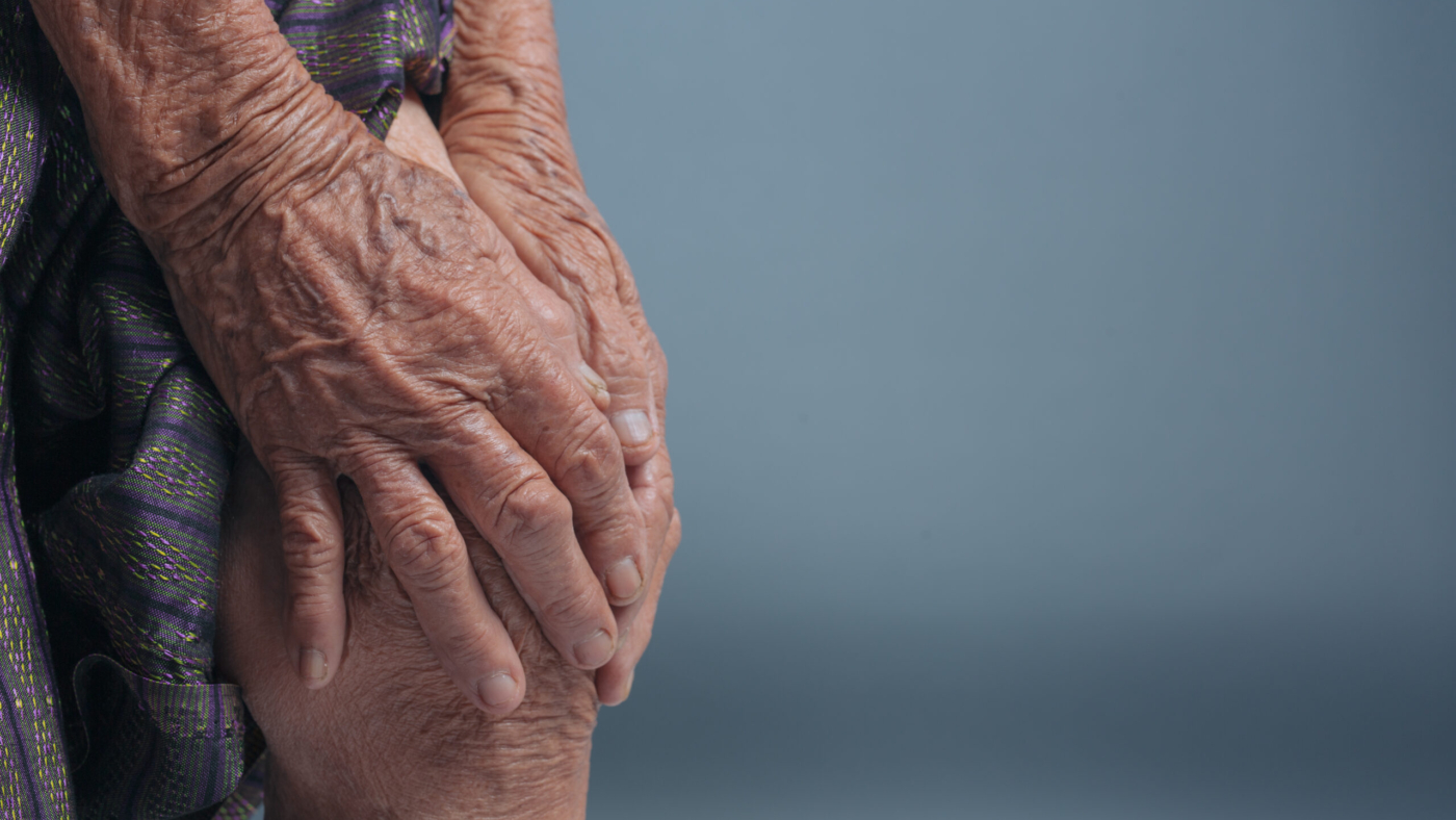 Elderly women with pain.